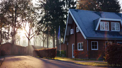 Lean-To Roof: Pitch, Area & Drainage