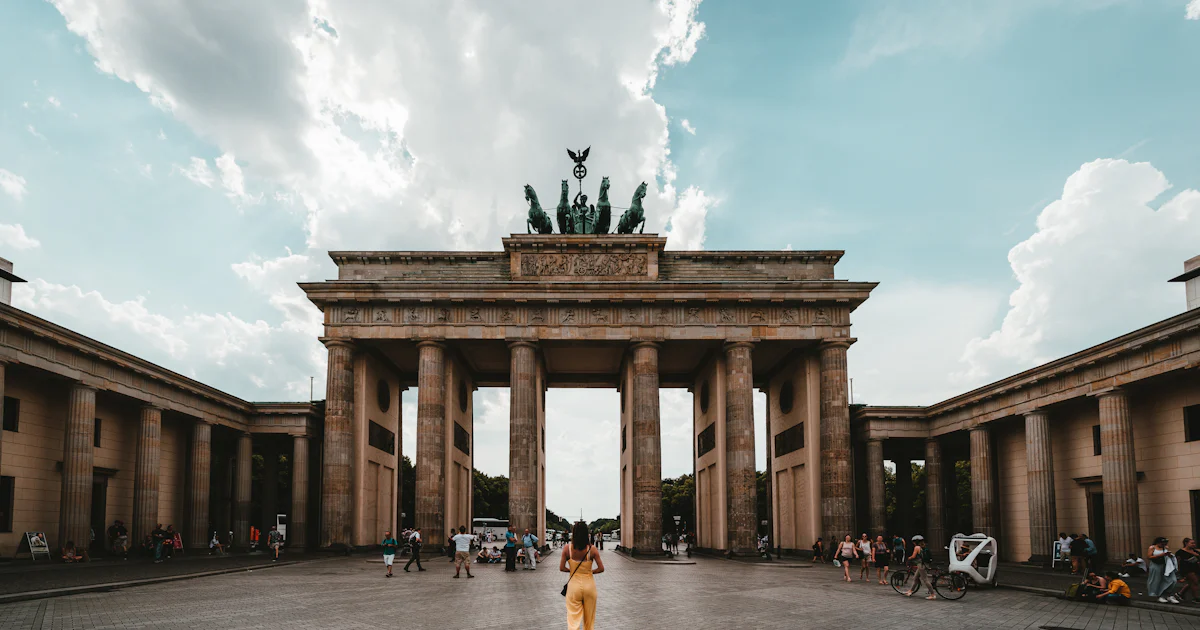 Moving in Berlin: Costs & Tips